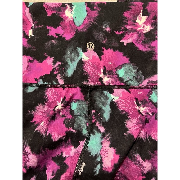 Lululemon Women's Floral  Leggings Pull-On Ankle Purple Size 6 - Picture 5 of 6